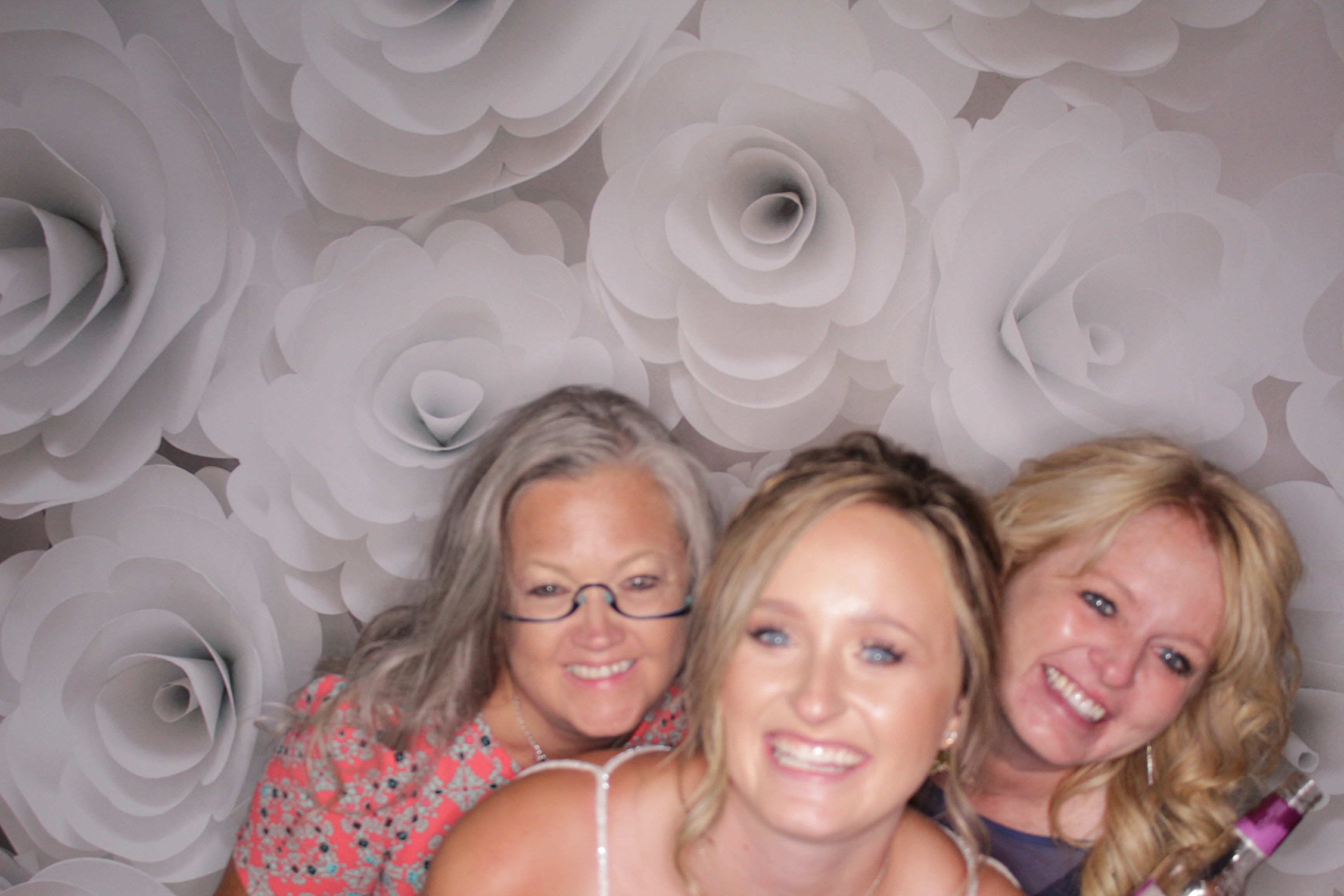McKenzie & Ryan's Wedding | View more photos from the event at gallery.photoboothbillings.com/u/PhotoBoothBillings/McKenzie-Ryans-Wedding